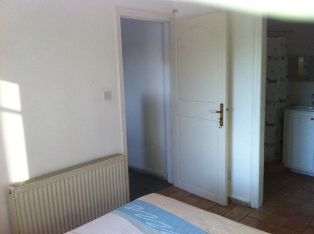 Valentinos House Villa Paphos Room photo